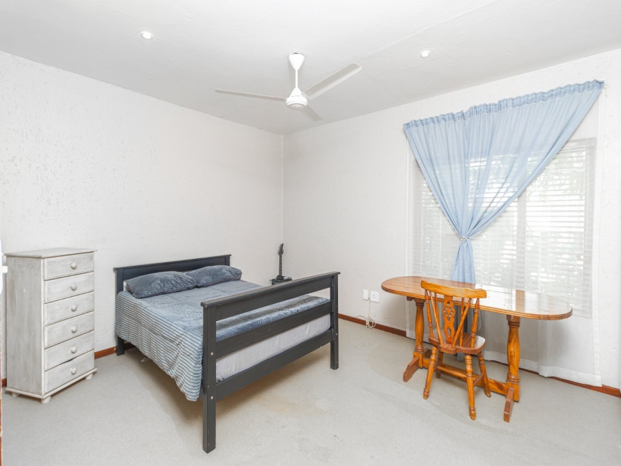 4 Bedroom Property for Sale in Caribbean Beach Club North West